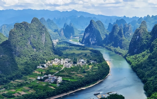 Guilin: A dreamlike journey intertwined with five senses