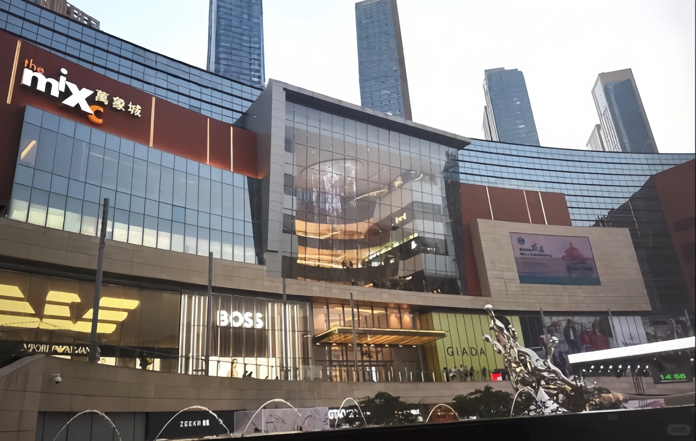 Top 10 des destinations shopping à Qingdao : un guide pour la thérapie de détail et les expériences de style de vie