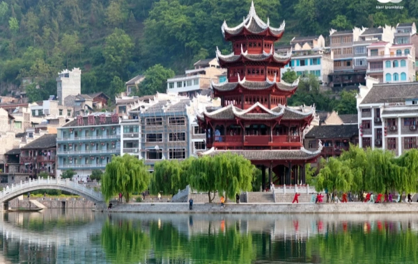 Zhenyuan Ancient Town: A thousand-year-old military commercial port floating on the Taiji River-2