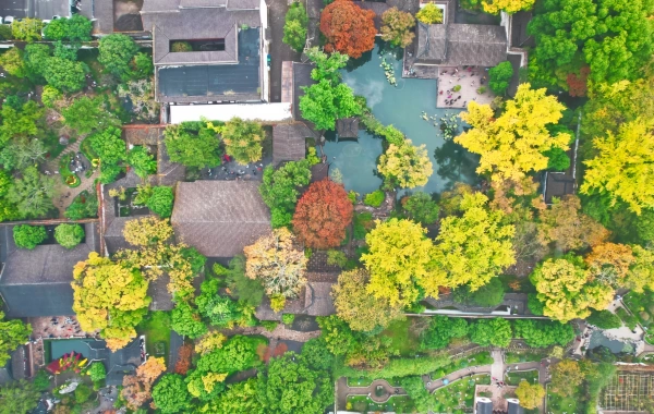 リンガーガーデン: 三次元風景画を流れる-3