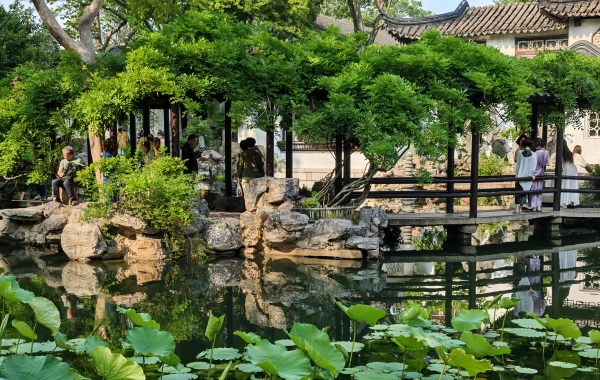 リンガーガーデン: 三次元風景画を流れる-4