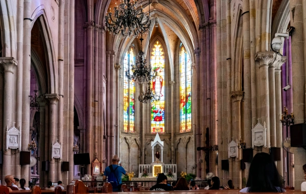 Sacred Heart Cathedral: A Century of Symphony from the Eastern Paris Notre-Dame to the Historical Witness of the City of Sheep-2