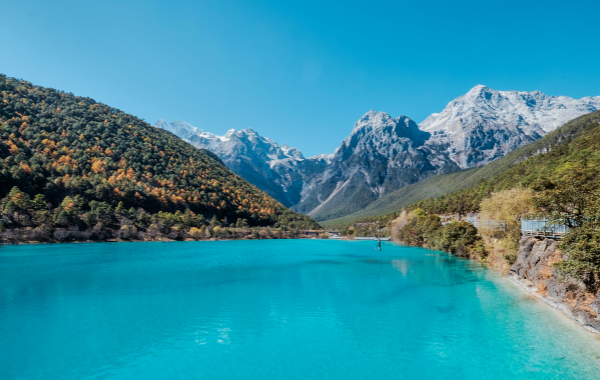 Lijiang Blue Moon Valley: Sapphire Fallen to the Human World and Pure Poem of Snow Mountain Divine Realm