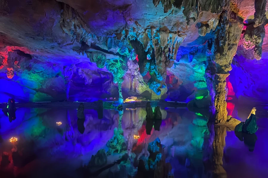 Lianzhou Underground River: A Fantastic Journey Through Two Hundred Million Years of Earth's Core