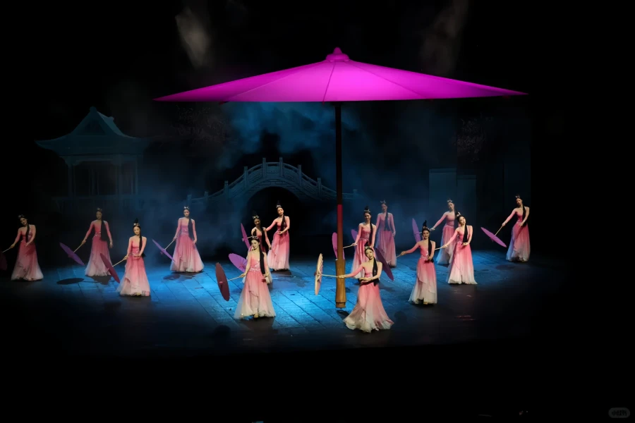 Shanghai Eternal Love: A journey through time and space from stage legends to urban memories-2