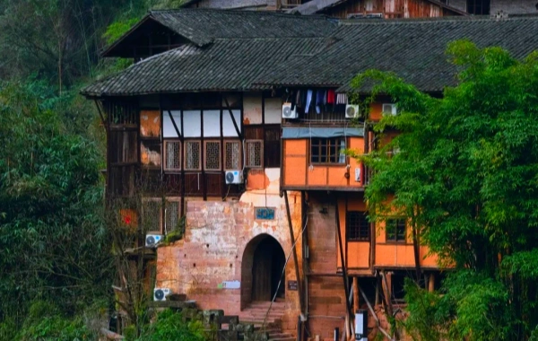 Bing'an Ancient Town: A Millennium-Old Military-Commercial Fortress Hanging Over the Chishui River and a Revolutionary Ferry Site-4