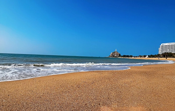 Yulinzhou: A Journey to Hainan’s West Coast—A Secret Lighthouse Sanctuary and Windmill Coast-2