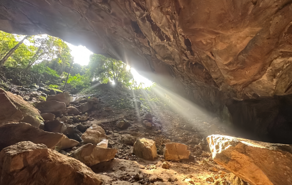 Xiqiao Mountain Scenic Area: Una Veglia Millennial— Dall'Antico Volcano alla Rinomata Montagna del Neo-Confucianismo-3