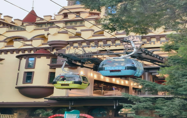  (سونغوا ريفر) يشاهد (كبلواي) (أ) (كلود سورني) في 70 متراً تشرف على سكايلين من مدينة الجليد-3