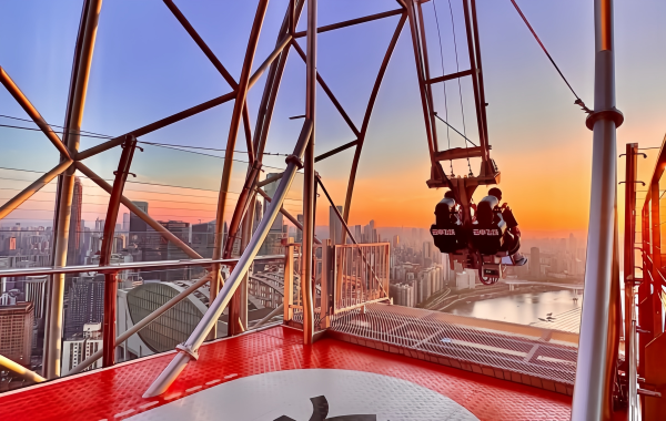 Raffles City Cloud Swing:A Magical Heart-Pounding Journey 250 Meters Above the Ground-3