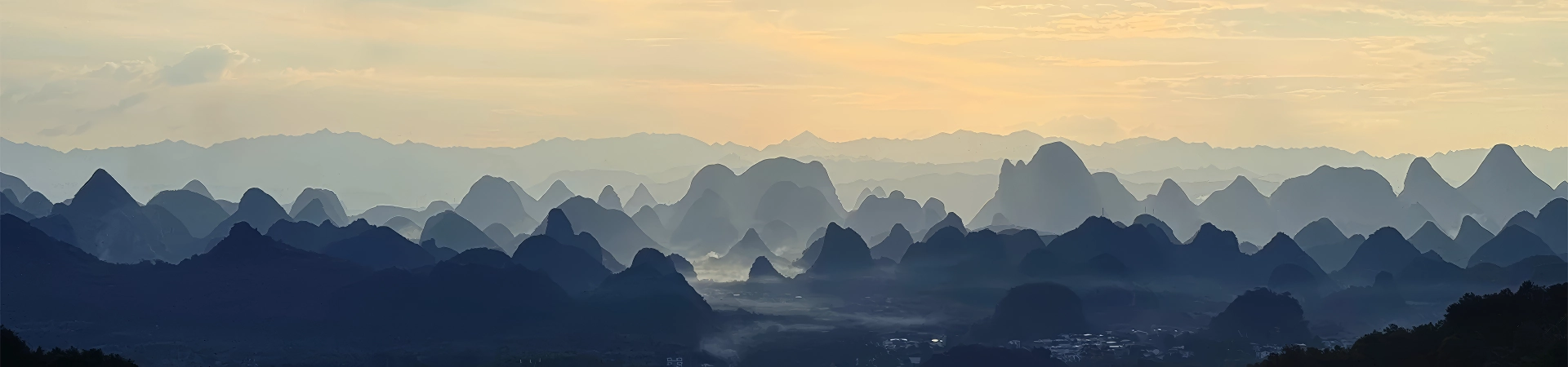 Ruyi Peak Yangshuo : un voyage à couper le souffle au-dessus des nuages karstiques