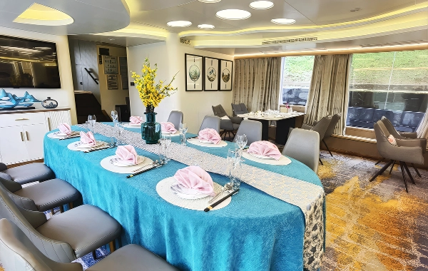 Li River Five-Star Cruise: An Unparalleled Luxury Voyage Through Guilin's Karst Paradise-3