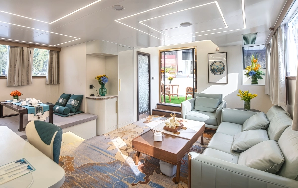 Li River Five-Star Cruise: An Unparalleled Luxury Voyage Through Guilin's Karst Paradise-4