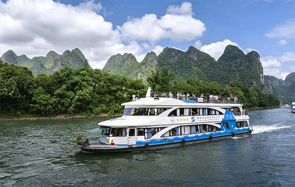 Li River Four-Star Cruise : Guilin 's UNESCO를 통해 화려한 항해 Karst 원더랜드