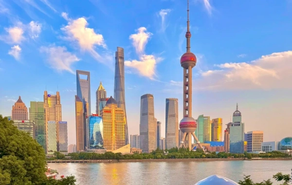 Shanghai Oriental Pearl Tower.webp