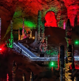 Huanglong Cave