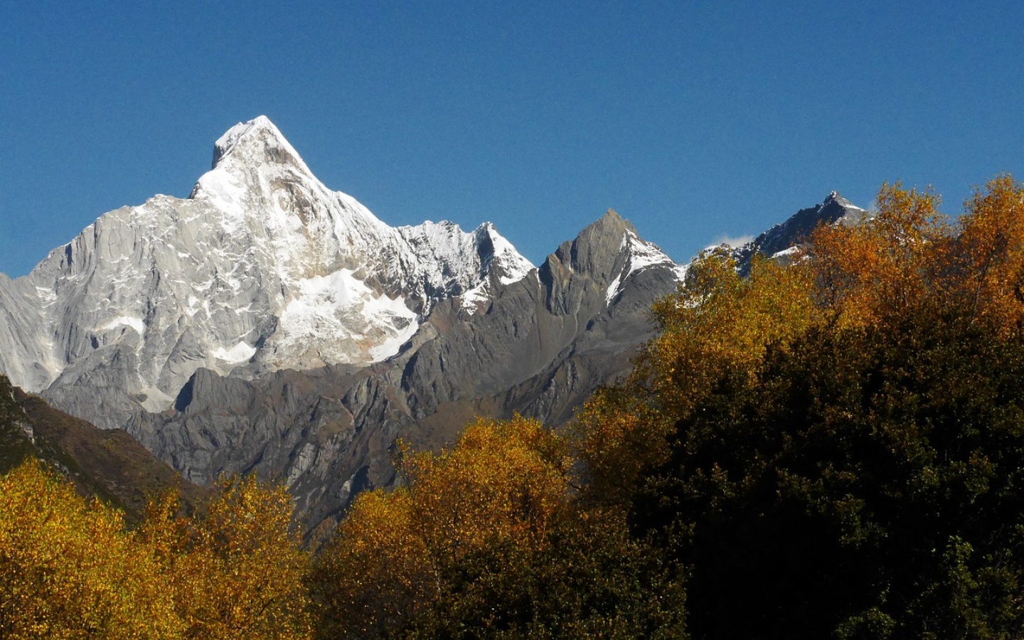 Day 2: Chengdu-Siguniang Mountain