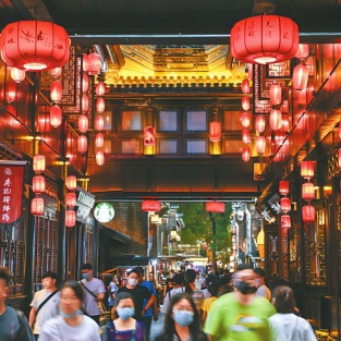 Explore Chengdu: Top 10 Must-Do Activities for an Amazing Trip