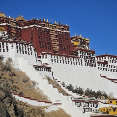 Top 10 Must-See Attractions in Tibet: Explore the Best Sights