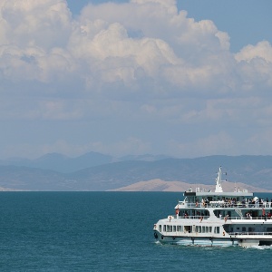 Train Travel in Qinghai: A Convenient Way to Explore the High Plateau