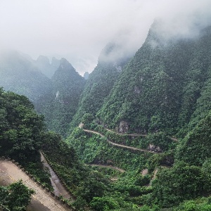 Zhangjiajie: A Family Travel Destination for Nature, Culture, and Relaxation