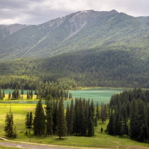 Xinjiang: A Journey Through Spiritual and Architectural Wonders for Return Visitors