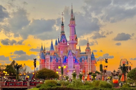 Shanghai Disneyland—Magical & Romantic Festive Escape