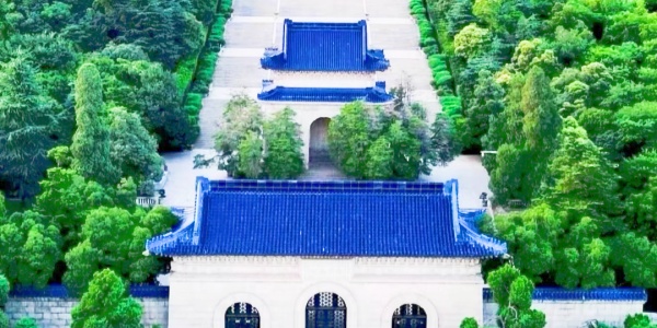 Nanjing itinerary 2 Days,Is Nanjing worth visiting,<a class='seo-content-a'  target='_blank'  href = 'https://intotravelchina.com/html/web/hangzhou/index.html'>china travel</a>,Sun Yat-sen Mausoleum.jpg