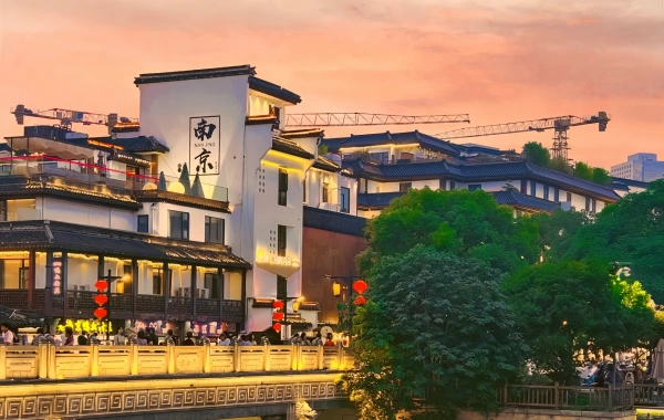 Confucius Temple and Qinhuai River Scenic Area