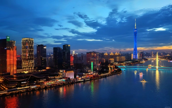 The Pearl River Cruise