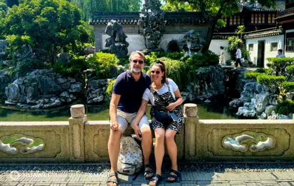 1-Day Shanghai City Tour: Nanjing Road, Yuyuan Garden & DIY Craft Workshop
