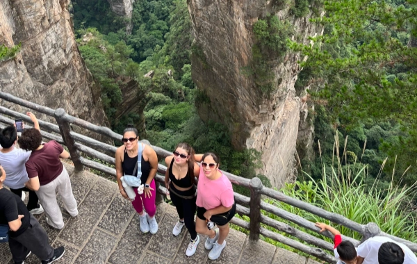 Intotravelchina customers at Zhangjiajie