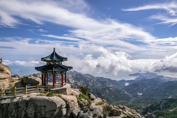Laoshan: A Thousand Year Legend from the Sea Immortal Mountain to the Taoist Holy Land