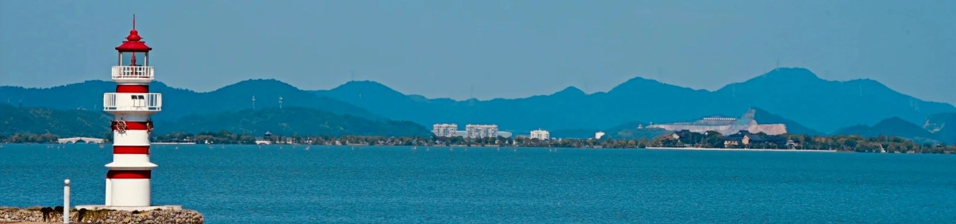 Dongqian Lake