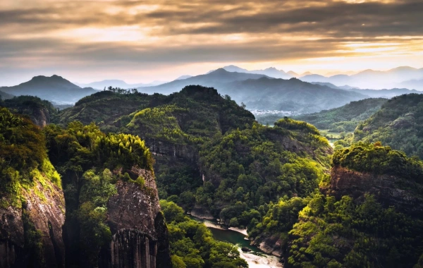 Fujian’s Top 10 Must-Experience Natural Landscapes: A Journey Through China’s Southeastern Paradise