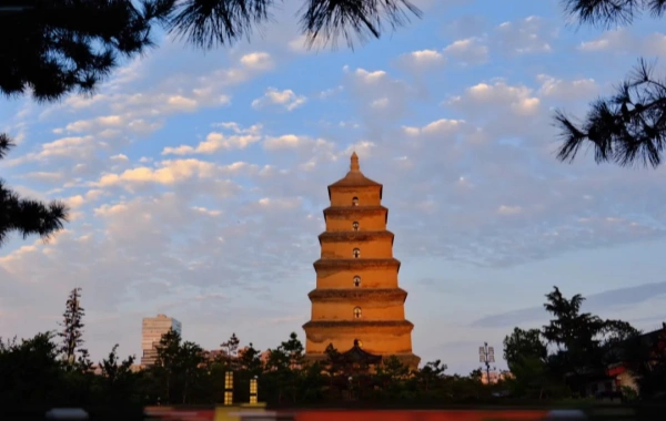 如果西安出太阳，那你看到的大雁塔_1_DD_来自小红书网页版_副本.webp
