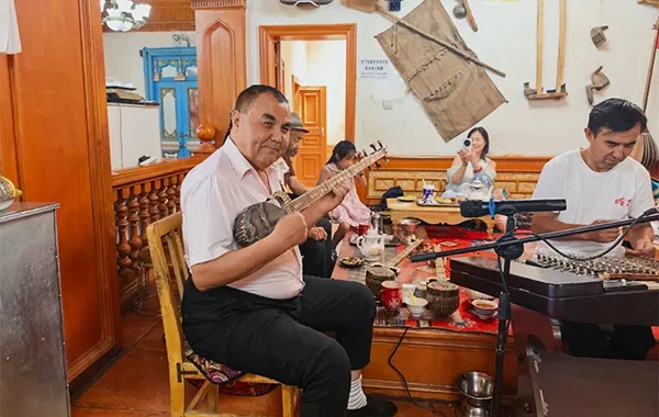 Kashgar tea house.webp