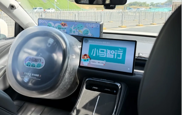 10:00 AM — Robotaxi Ride: A Car with No Driver