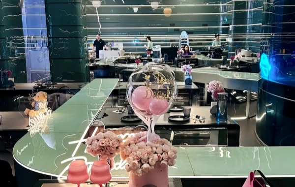 6:00 PM — Orbit One: Dinner Delivered by Magnetic 