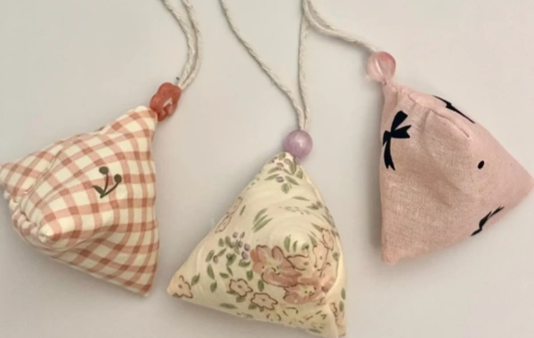 15:00 Craft Workshop – DIY souvenir making