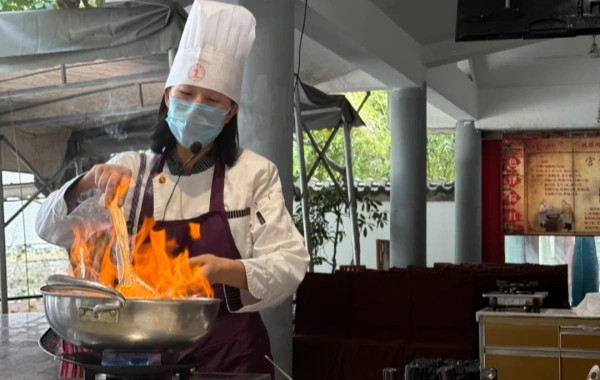 Sichuan Cooking Class Experience