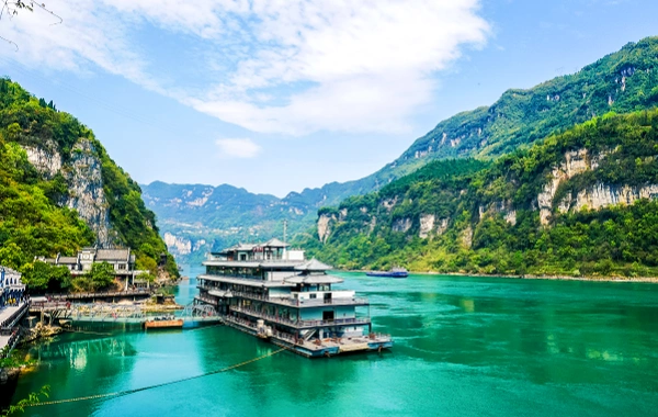 Day 12: Chongqing--Board the cruise