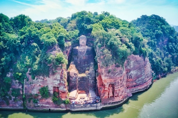 Day 1: Chengdu-Leshan