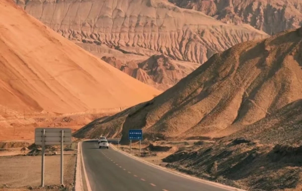 Day 3: Flaming Mountain (Scenic Drive) – Tuyugou Grand Canyon – Bezeklik Thousand Buddha Caves