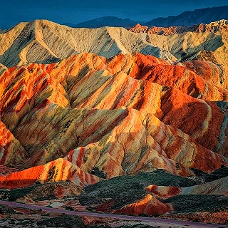 Day 4: Jiayuguan -- Zhangye