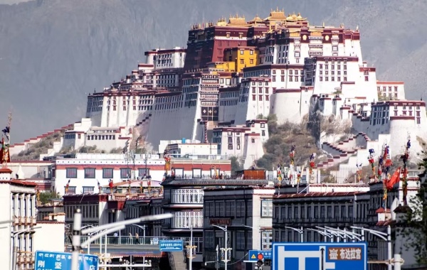 Day 1: Lhasa Arrival