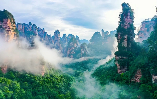 5-Day Zhangjiajie and Furong Ancient Town Tour