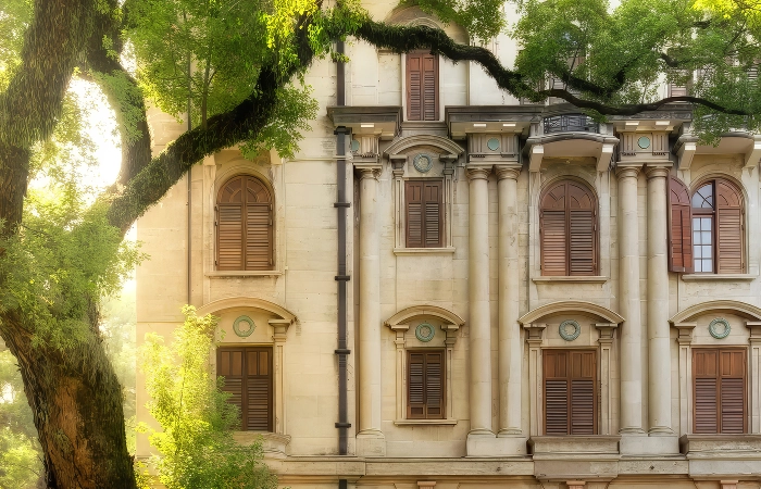 shamian island guangzhou colonial buildings