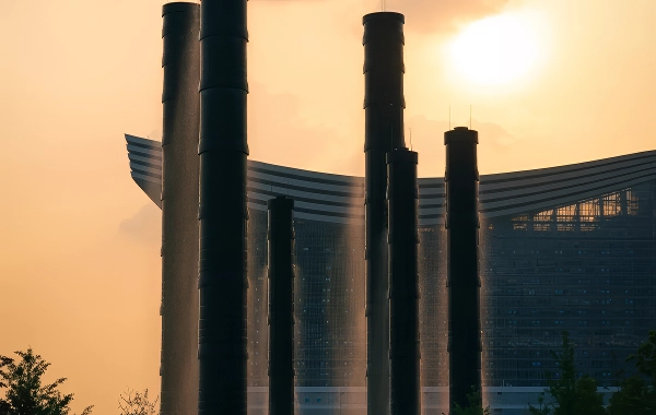 Chengdu SKP Vitality Tower After Dark: Light, Water and the Financial City Walk