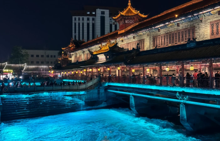 The beautiful scenery of Dujiangyan's "Blue Tears"